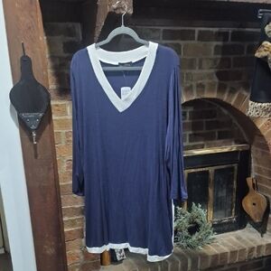 Suzanne Betro Deep Blue and White V-Neck Coverup